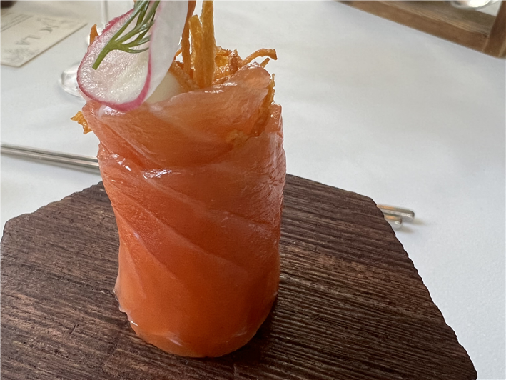 salmon canapé
